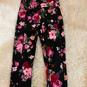 Victoria’s Secret essential pocket leggings